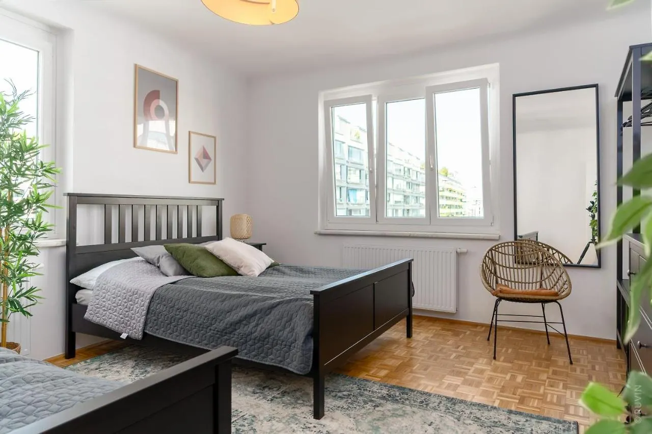 King Bed Home, 3 Bed Rooms, Perfect For Long Term Stay Vienna Apartment
