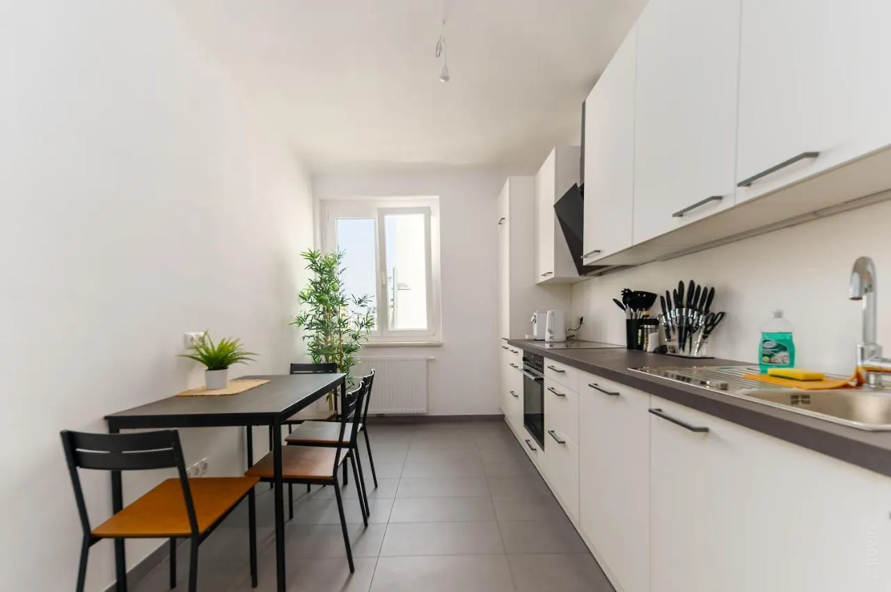 King Bed Home, 3 Bed Rooms, Perfect For Long Term Stay Vienna Apartment